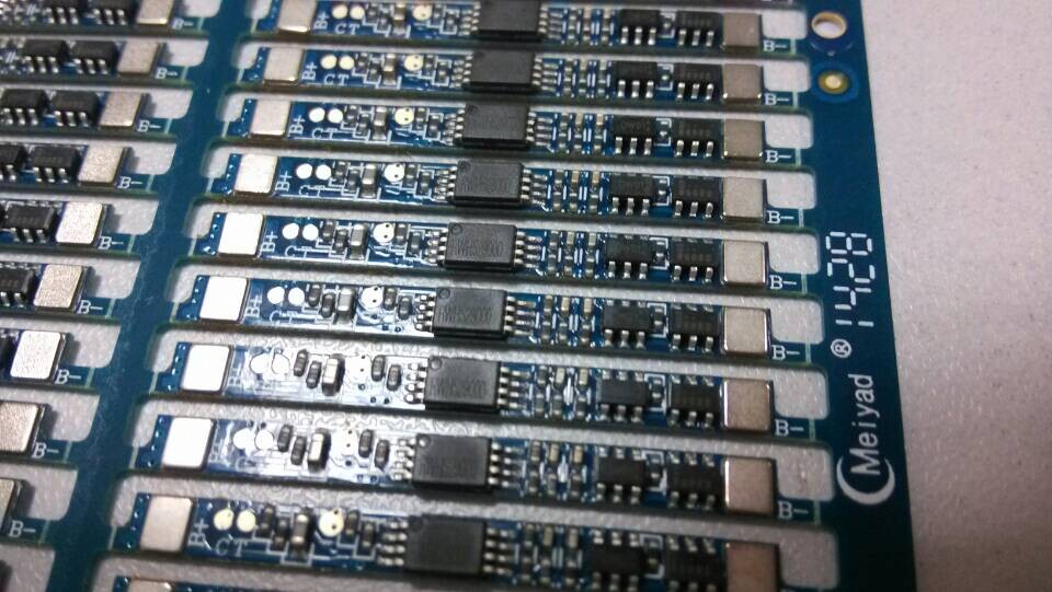 黑莓910093209220936098009900Z10Q10电池解码保护板