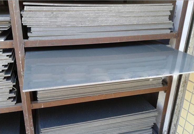 专业生产PVC灰色防水板