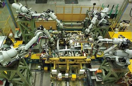 日本二手多功能工业机器人进口运输