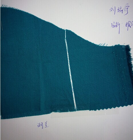 纯棉气流纺环锭纺湖蓝色纱卡 色牢度3.5级以上 水洗不掉色