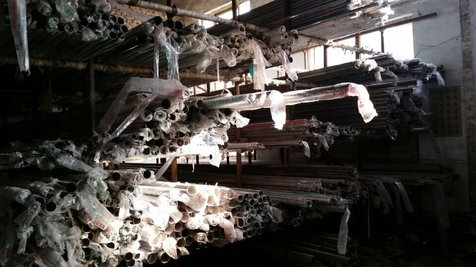 供应不锈钢管材 想买合格的不锈钢管材，新绛县追赶不锈钢制品是您的选择