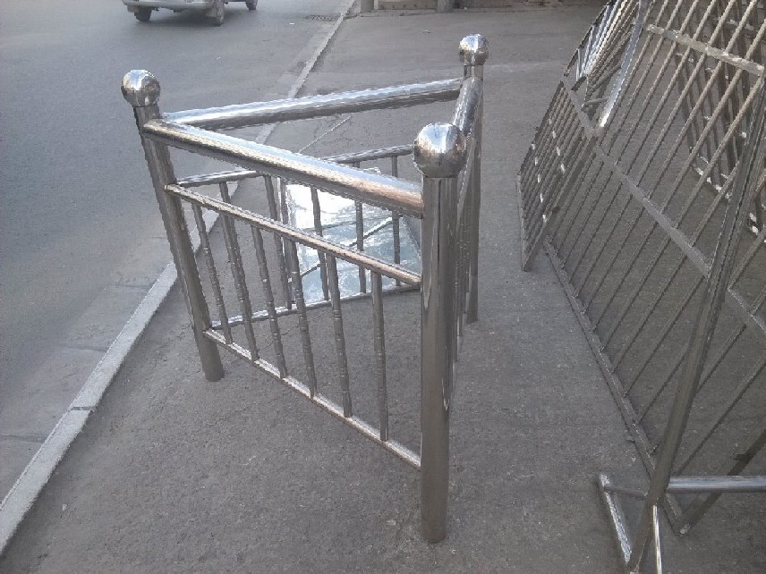 不锈钢护栏围栏代理_优质不锈钢护栏是由新绛县追赶不锈钢制品提供