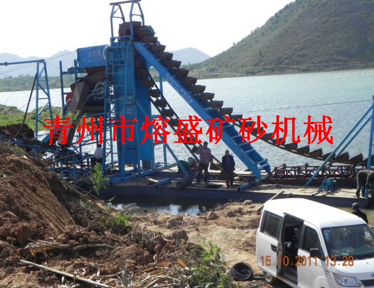 山东青州熔盛供应湖南沙金船、淘金设备
