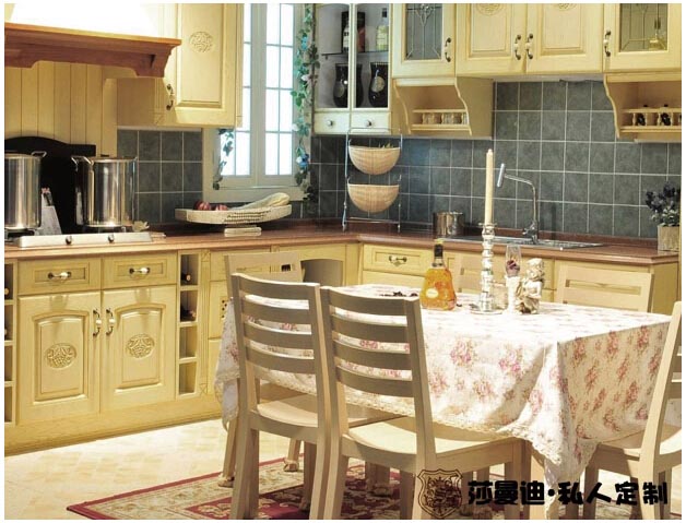 莎曼迪整体橱柜 工厂直营 威海红橡木整体厨房 实木欧式定制白色