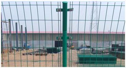 厂家直销优质的双边丝护栏网 双边丝护栏网生产厂家