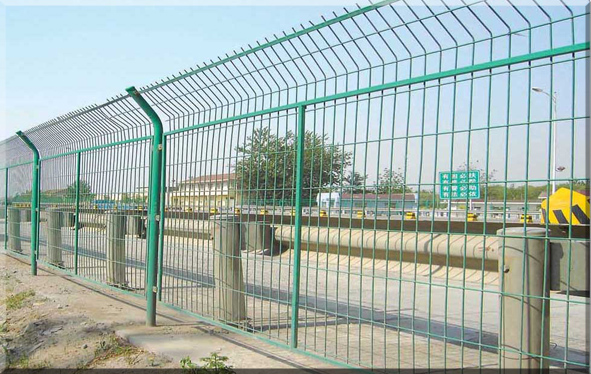 框架护栏网厂家直销 公路护栏网 铁路护栏网厂家