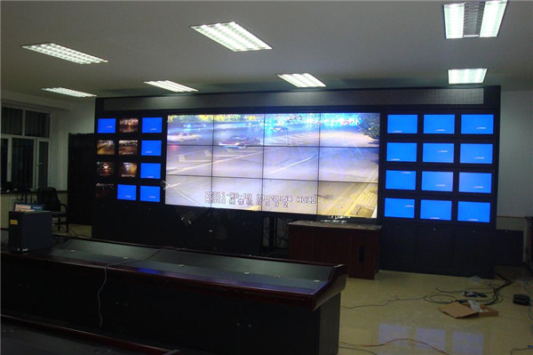 深圳欧诺森供应三星40-82寸屏液晶电视拼接墙