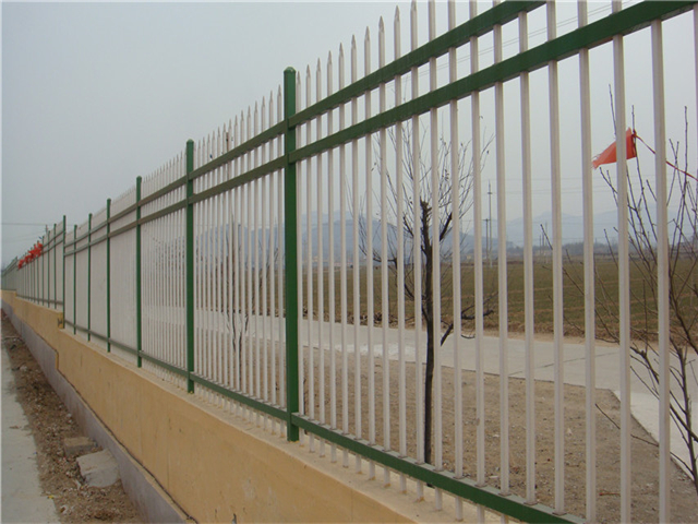 山东护栏博大锌钢护栏小区护栏信誉可以选择