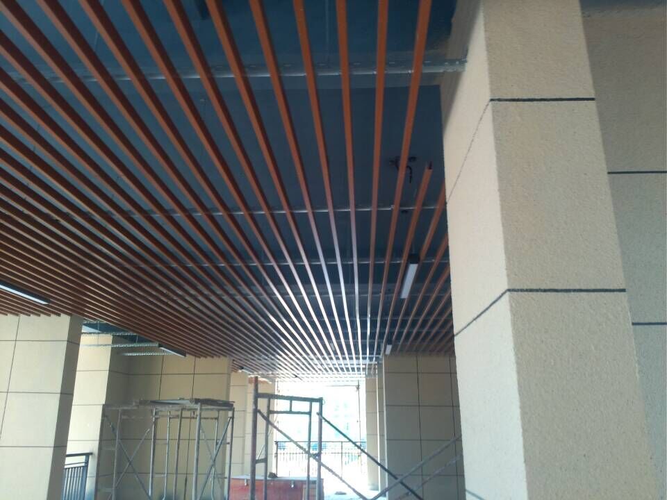 铝方通室内吊顶装饰材料厂家
