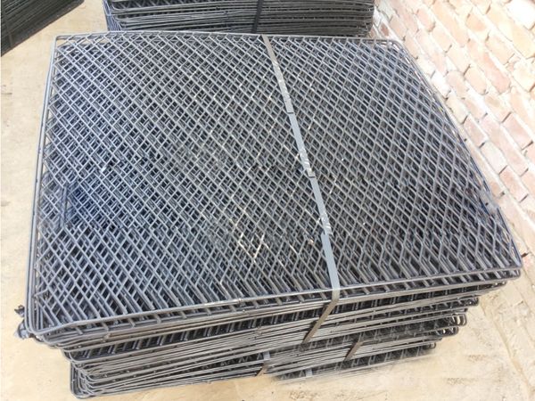 供应建筑钢板网竹笆片 重型钢板网