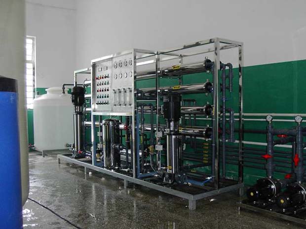 唐山水处理设备 唐山纯净水设备 唐山玻璃水设备 唐山软化水设备