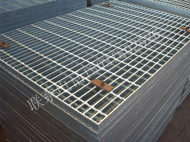 热镀锌防滑钢格板锯齿型钢格板插接格栅板-钢格板厂家直销