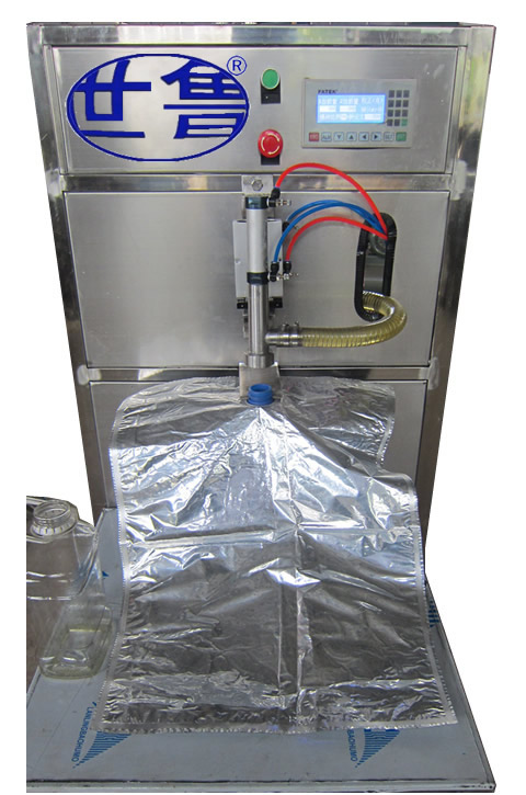 25公斤大米汁袋装机-带嘴袋自动装油机-软包装油类灌装机