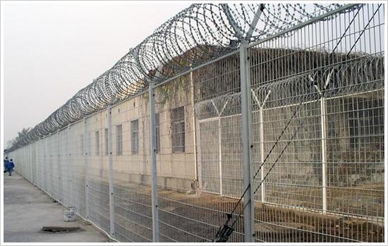 优质监狱钢网墙厂家 看守所钢网墙价格