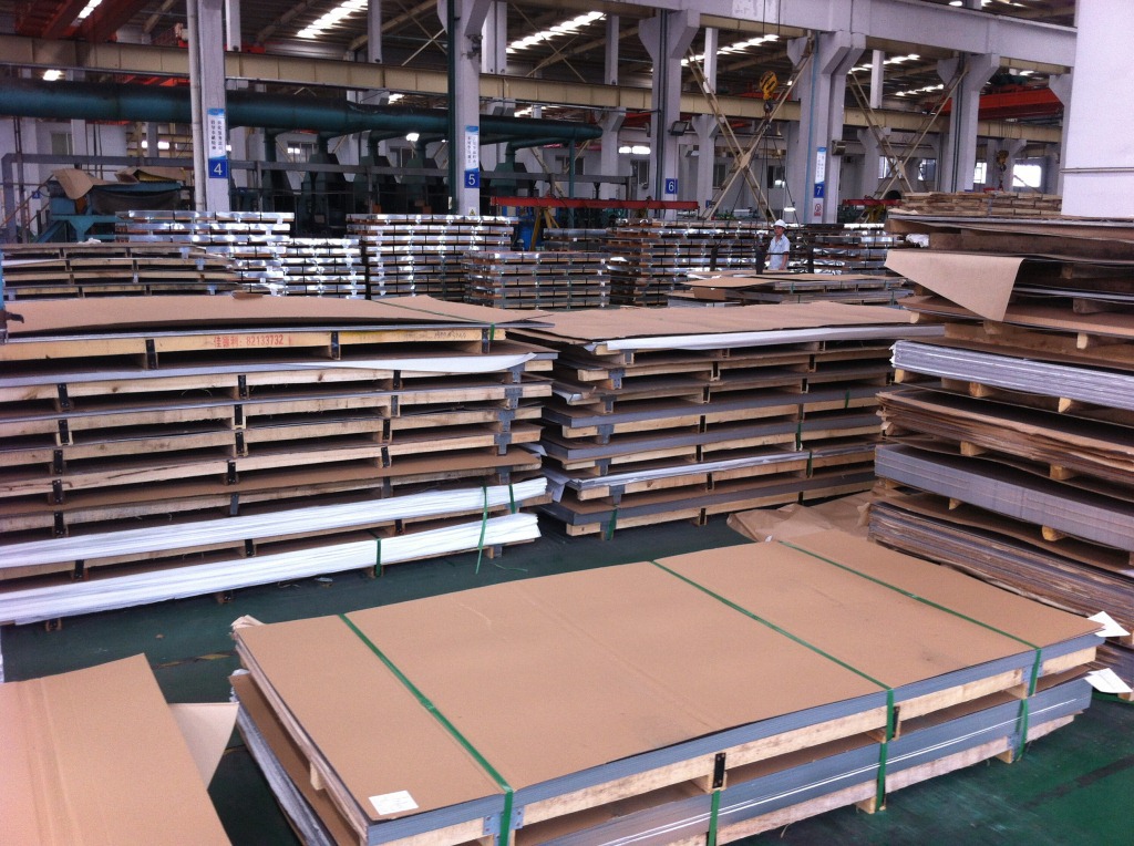 日本进口不锈钢板 304不锈钢进口板 新日铁抛光不锈钢镀钛板