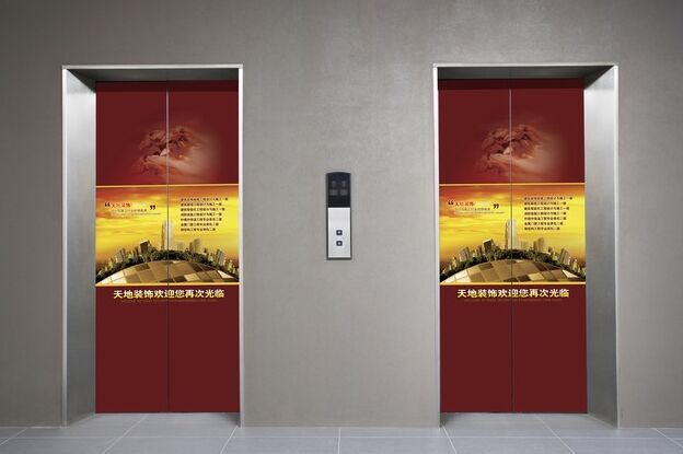 电梯门广告与传统广告优势对比