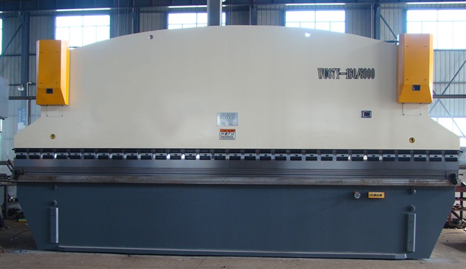 供应WC67Y-160/6000高直线度液压板料折弯机，折车厢面板