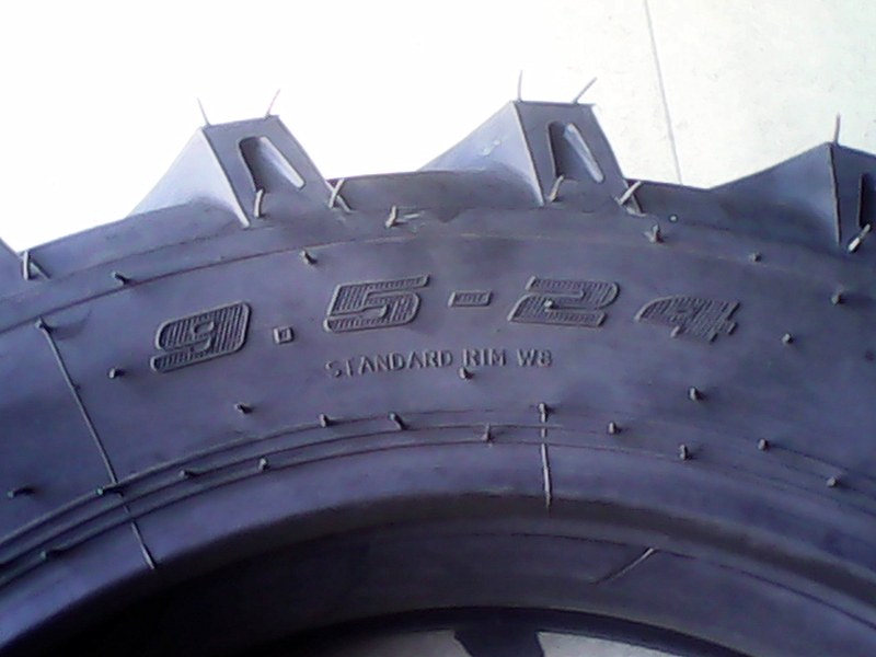 供应人字花纹9.50-24 农用机械轮胎 橡胶轮胎