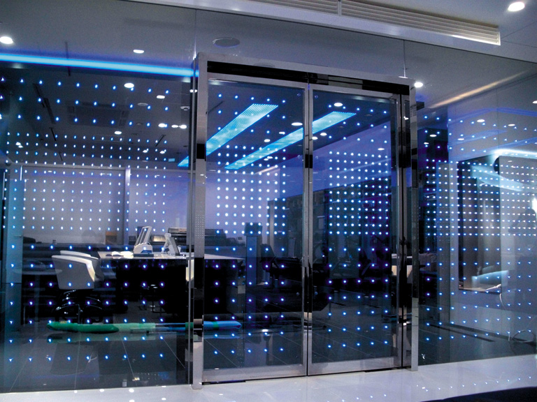 广州欧毅建材智能LED发光玻璃、发光玻璃、光电玻璃