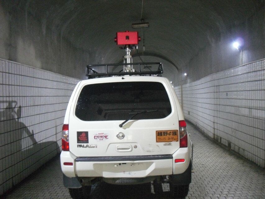隧道裂缝全景快速检测系统