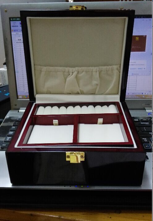 东莞木盒厂家生产高档烤漆木盒 高光漆首饰木盒 木质珠宝礼品盒