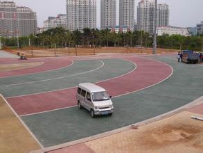 厂家直销内蒙古彩色透水路面 呼和浩特露骨透水混凝土地坪材料 长期大量生产供应）