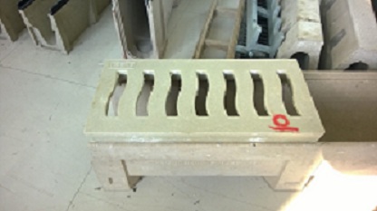 U200线性成品排水槽-复合盖板