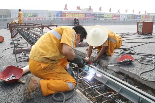 供应混凝土路面伸缩缝 恩施市抗震桥梁伸缩缝厂家全国销售热线