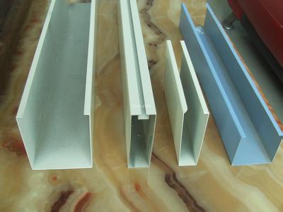 价格实惠U25铝方通型材 谱高铝方通