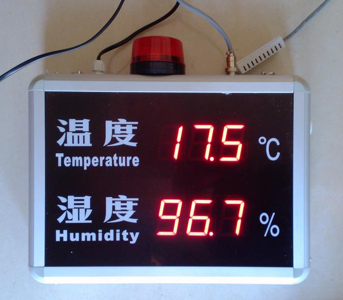 LED高精度工业级报警温湿度计HT818A清货底价促销