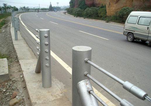 高速公路镀锌护栏板防撞护栏板