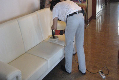 广州荔湾区附近专业洗电影院会所座椅沙发清洁保洁公司