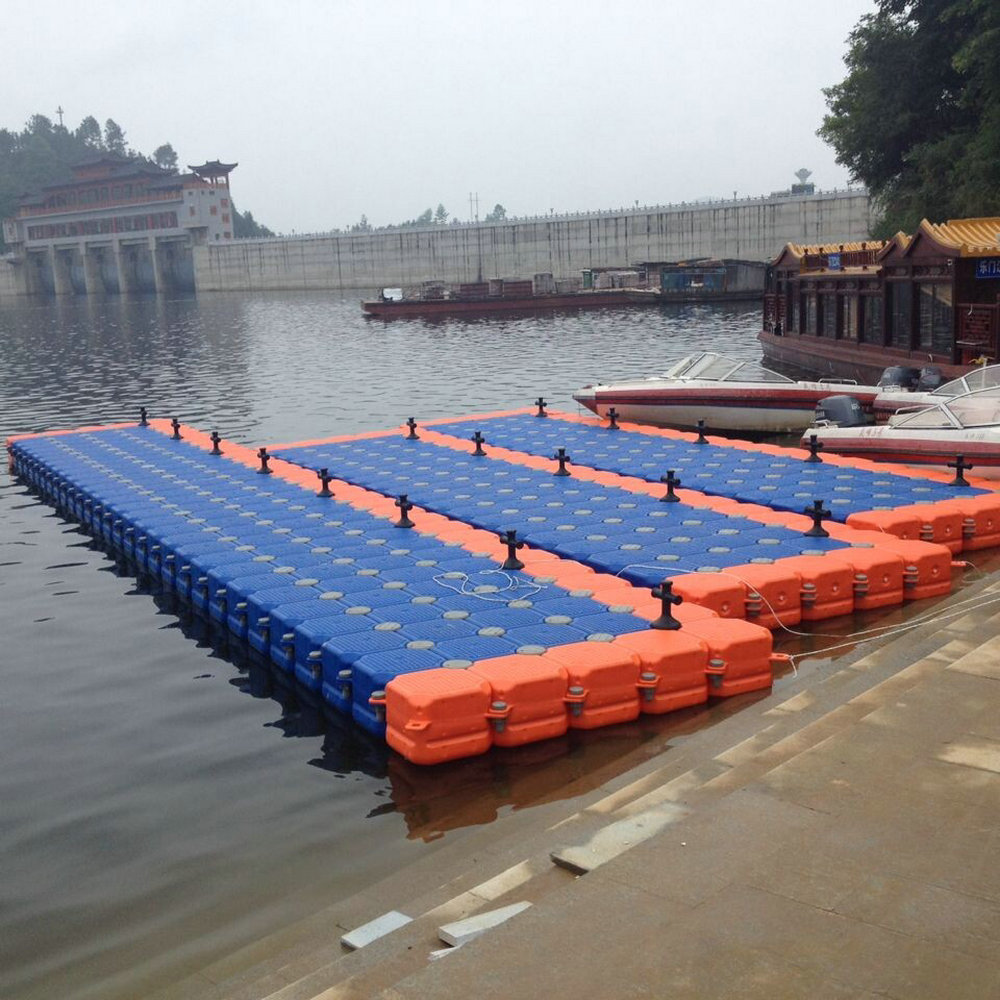 厂家供应优质浮筒 浮筒码头 水上浮桥 水上游泳池，快来**吧！