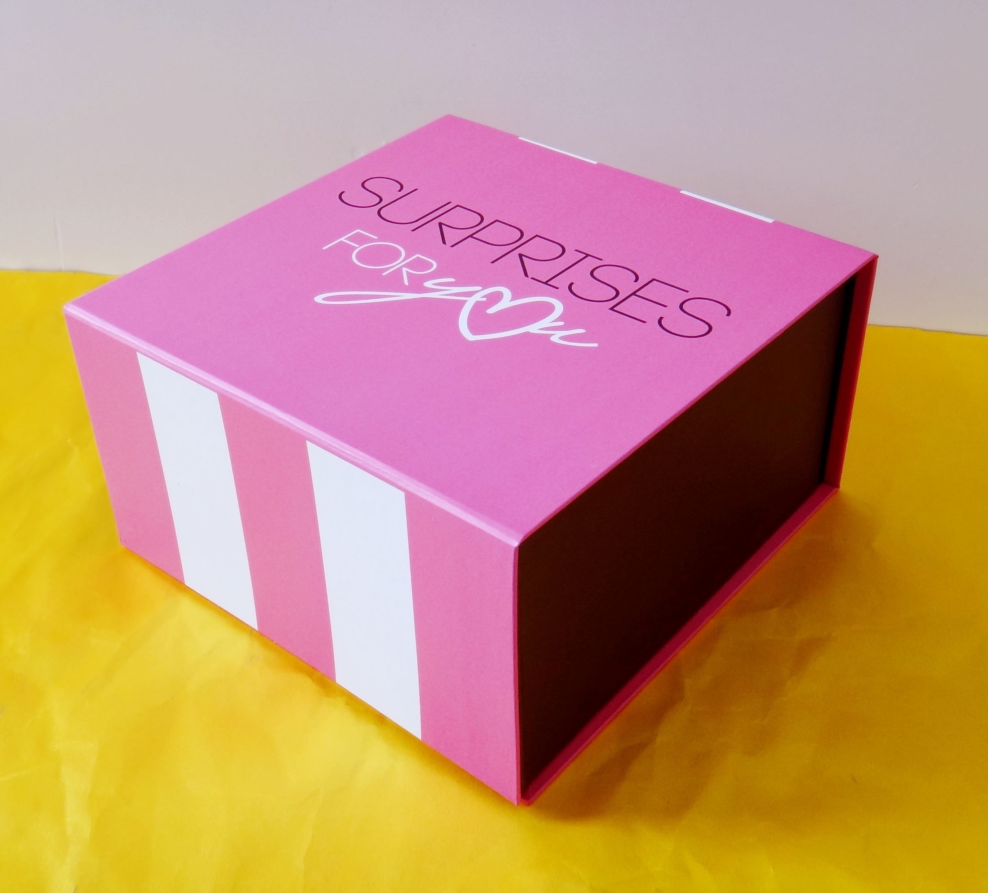 深圳礼品类包装设计厂家订做西安成都生日礼品包装设计与生产