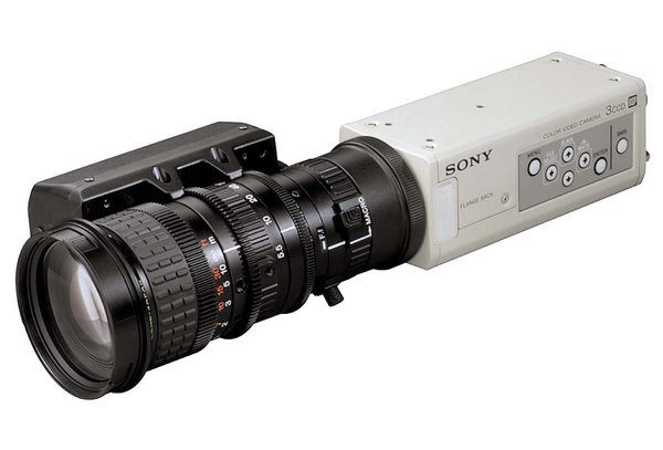 SONY 3CCD彩色摄像机DXC-390P