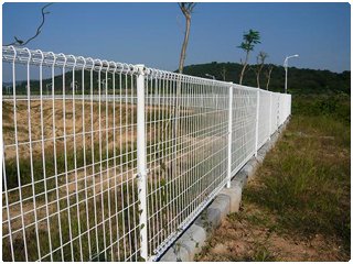 围墙围栏网安装 1.5米高双圈护栏网 折弯护栏网定做
