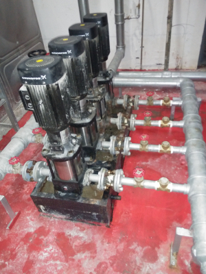 南京格兰富CR10-06水泵维修ABB变频柜修理