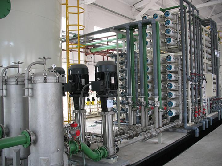 供应全自动纯净水设备生产线