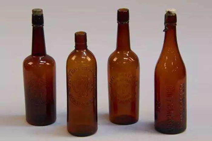 河北林都生产厂家直供100ml棕色广口药用玻璃瓶