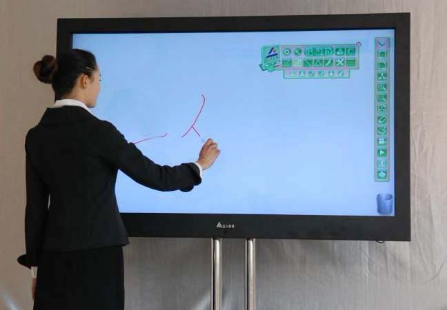 济南幼儿园专业教学动画一体机带电子白板42寸led护眼屏