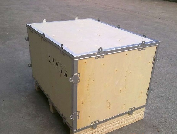 深圳出口非洲激光变频器电源电子木箱包装