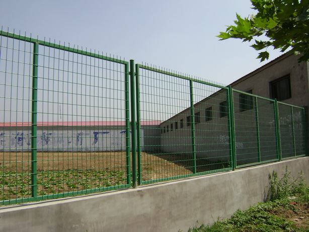 厂家生产仓库隔离网工程围网铁路护栏网