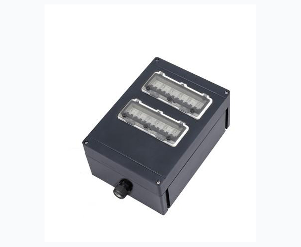 供应优质BCX8030系列防爆防腐照明动力配电箱