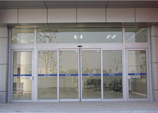 天津玻璃门水晶卷帘门定制，安装，维修