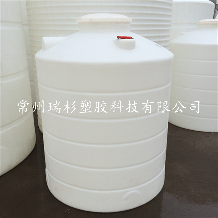 质量优等瑞杉供应1.5吨塑料水箱|800L塑料储罐