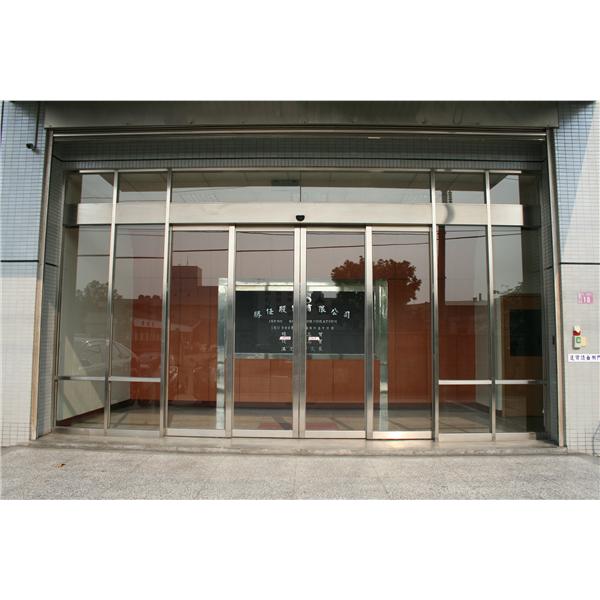 总部基地安装玻璃门更换玻璃门地弹簧