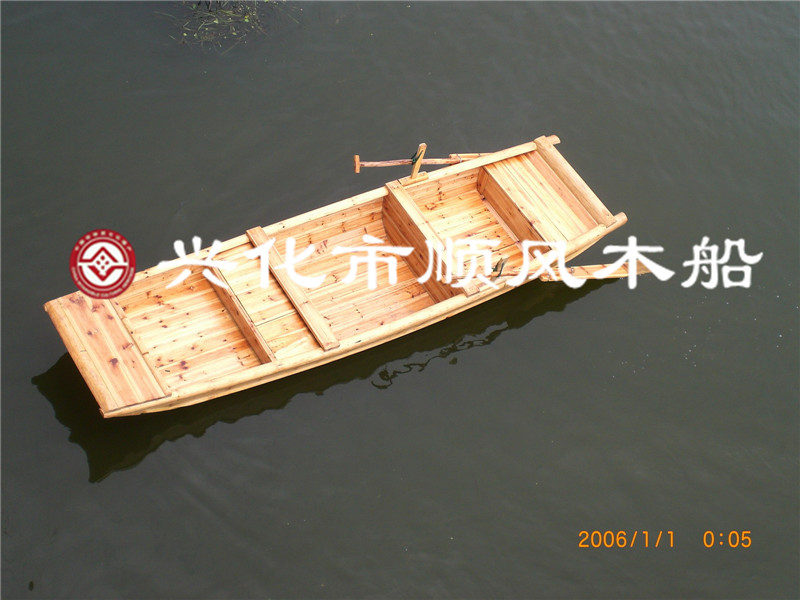 厂家低价促销旅游木船 画舫船 观光木船 手划船 公园游船 欧式木船