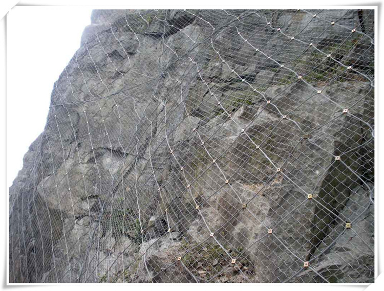 厂家直销建泰丝网用于防止山体落石的主动型边坡防护网