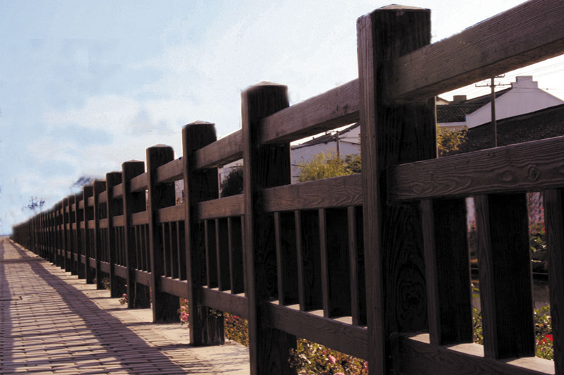 中山供应仿木栏杆 环保仿木制品 水泥栏杆可定做