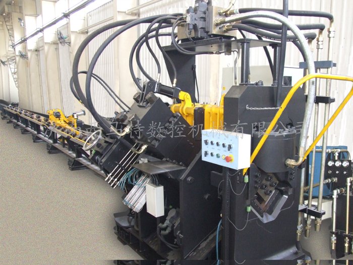 西马特数控角钢生产线 角铁冲孔剪切打字的全自动化设备